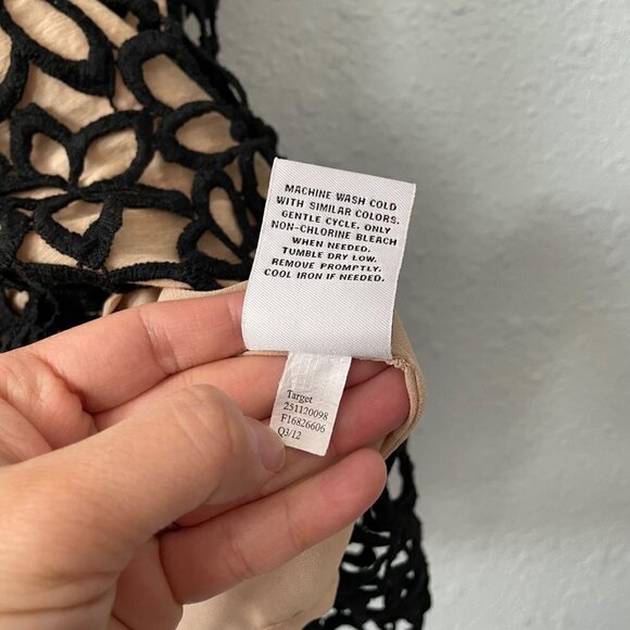 Lela Rose Neiman Marcus Target Guipure Crochet Lace Top Woman's Size Small Silk - Picture 5 of 7